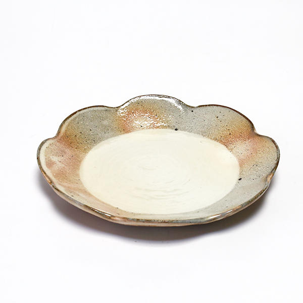 古谷製陶所　渕荒粉引 輪花皿 小